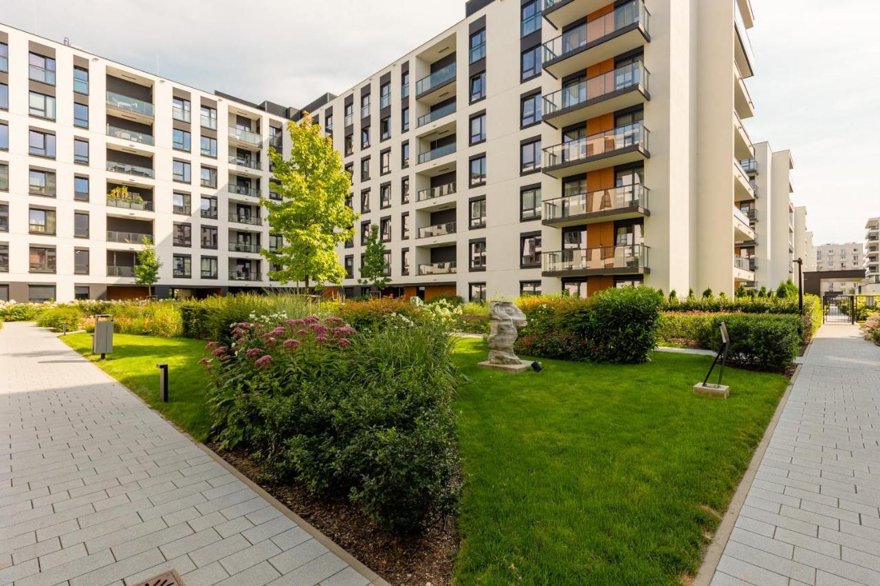 Cosy Bialej Floty With Parking By Renters Appartamento *