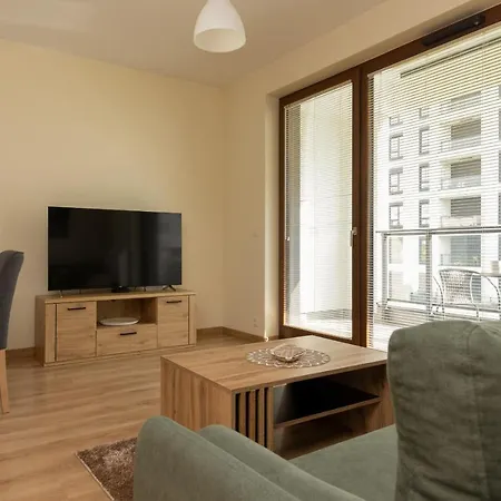 Cosy Apartment Bialej Floty With Parking By Noclegi Renters Varšava Exteriér fotografie