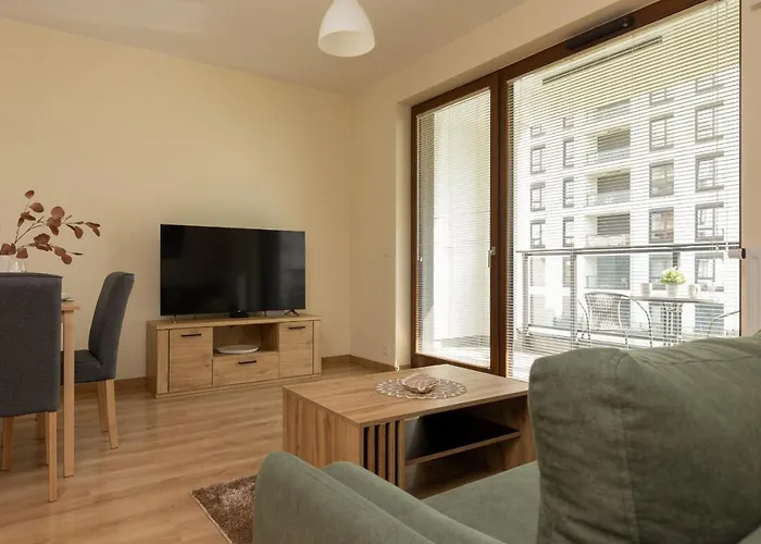 Cosy Apartment Bialej Floty With Parking By Noclegi Renters