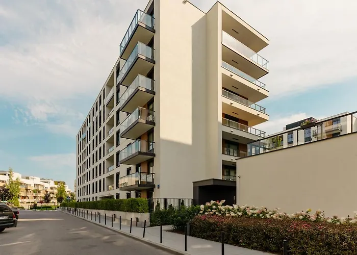 Cosy Apartment Bialej Floty With Parking By Noclegi Renters