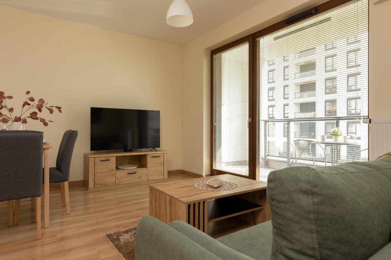 Cosy Bialej Floty With Parking By Renters Apartmán *